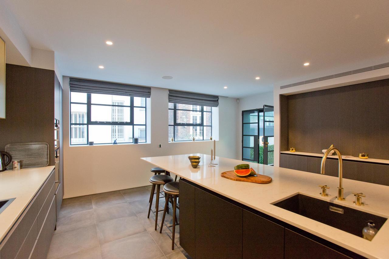 Luxury Royalty Mews Apartman London Szoba fotó