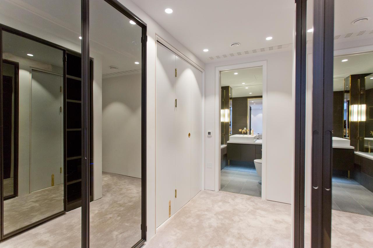 Luxury Royalty Mews Apartman London Szoba fotó